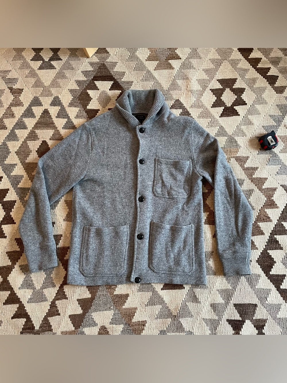 Bannana Republic 100% Lambswool Cardigan